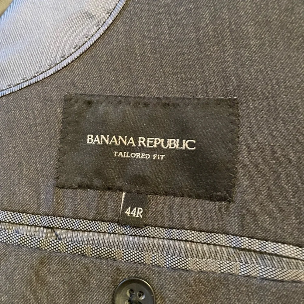 Banana Republic Blazer Sport Coat 44R Tailored Fit Wool Italian Lanificio Gray